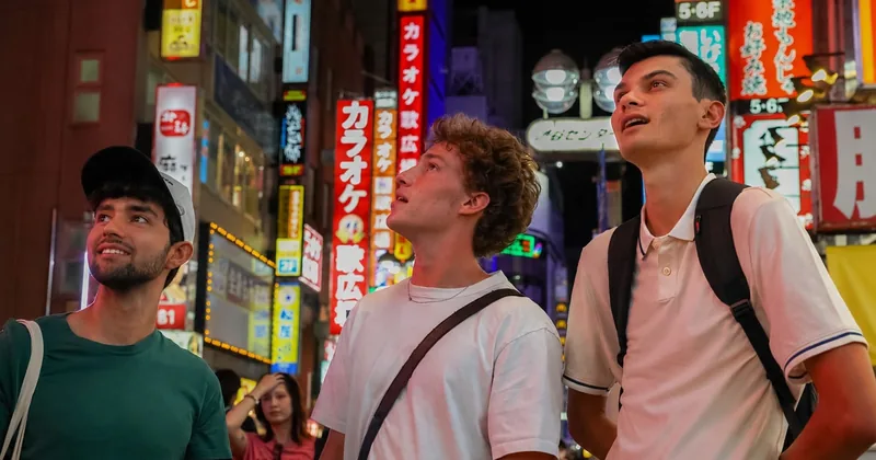 Incrocio di Shibuya, cultura e angoli nascosti a piedi